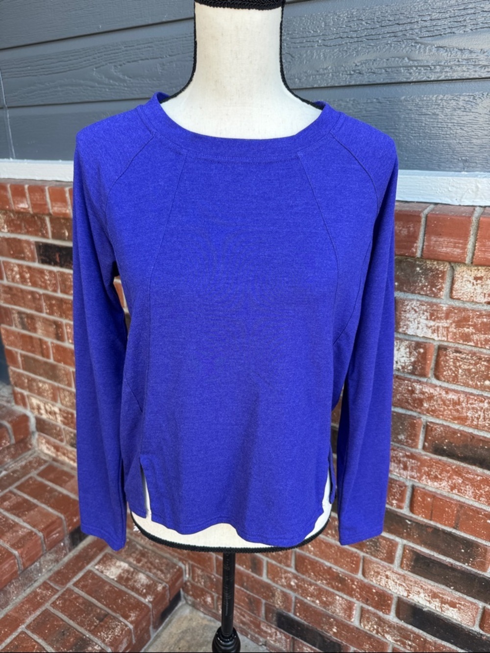 Jockey EverActive Royal Blue Long Sleeve Activewear Shirt Medium Athletic Top M
